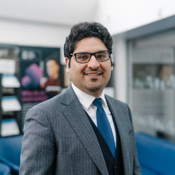 Professor Hesam Olya